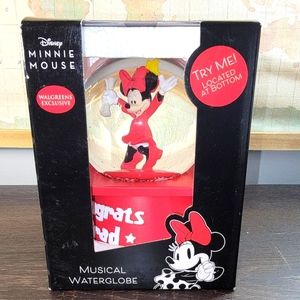 BRAND NEW Disney Minnie Mouse Musical WaterGlobe